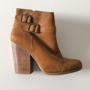 Lucky Brand brown bootie